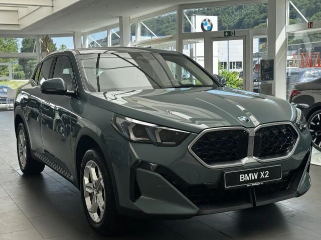BMW X2 s20i HUD SurView AktivSitze KomfZ.Ha/Ka.DAB LED