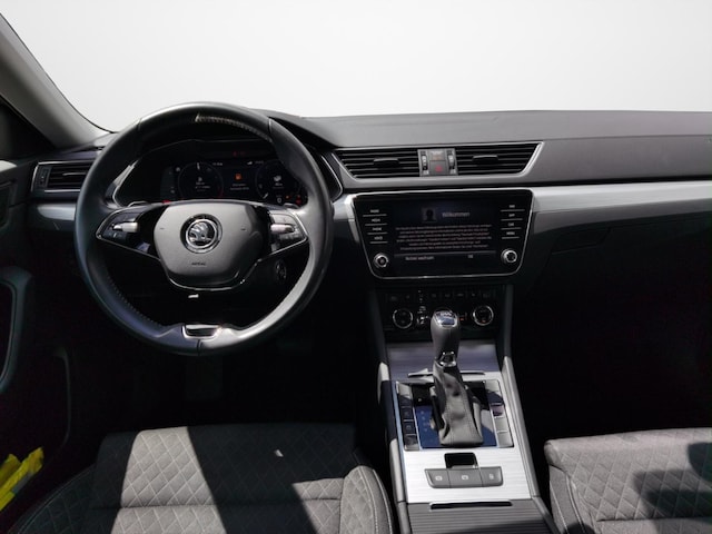 Skoda Superb 1.4 TSI Ambition Combi iV