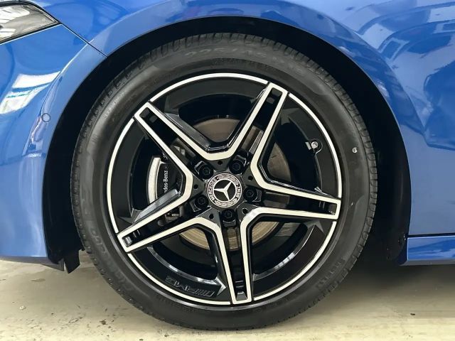 Mercedes-Benz A 200 AMG Line Hatchback