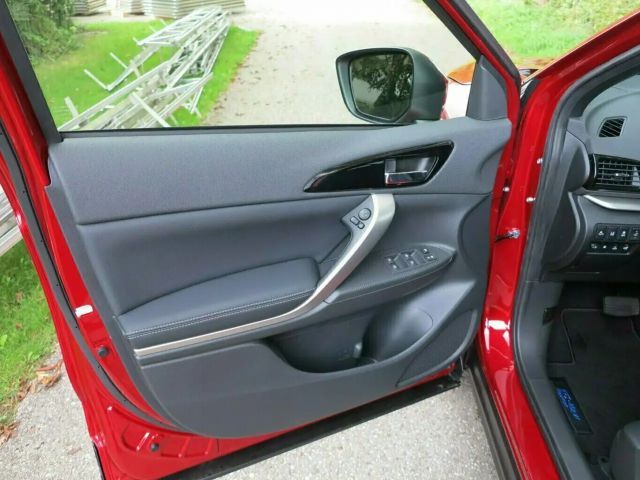 Mitsubishi Eclipse Cross TOP, mit Glasschiebedach