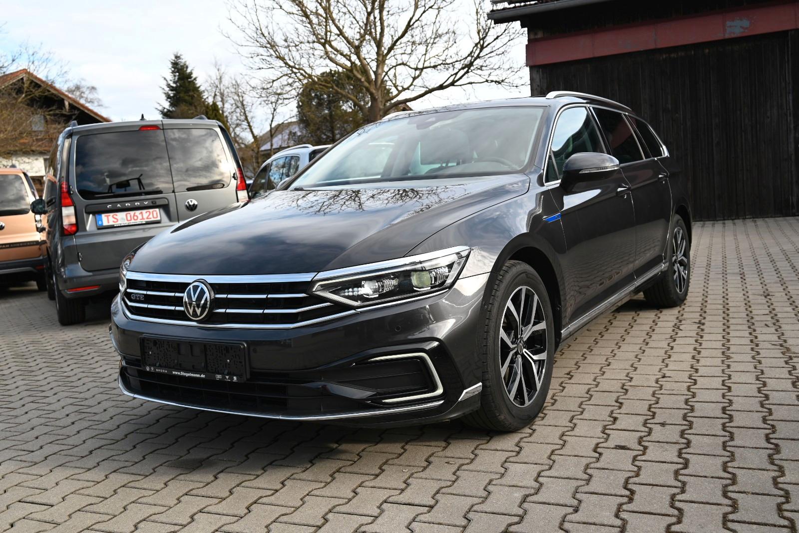 Volkswagen Passat GTE R-Line Variant