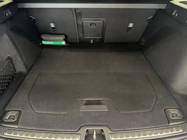 Volvo V60 Dark Hybrid Plus