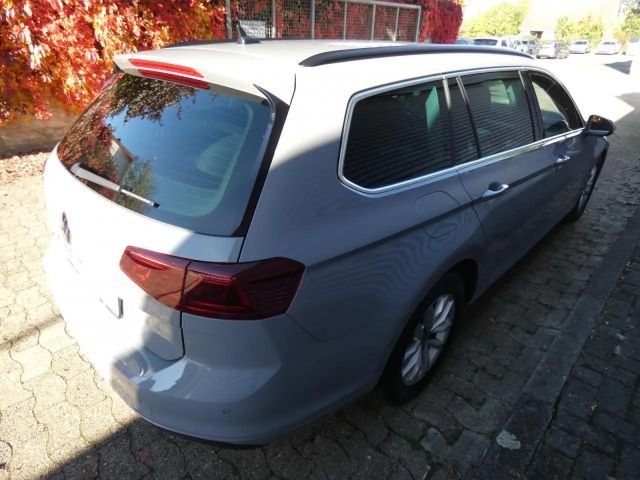 Volkswagen Passat 2.0 TDI Business DSG Variant