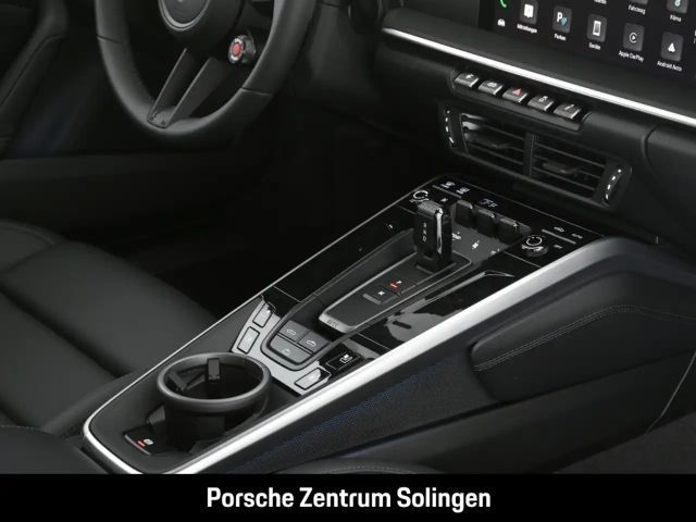 Porsche 992 Cabrio Carrera GTS