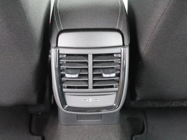 Skoda Kamiq Essence TSI