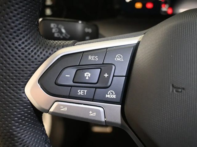 Volkswagen Golf Sport Variant