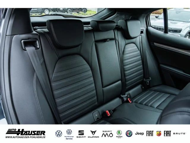 Alfa Romeo Stelvio AT8 Q4 Veloce