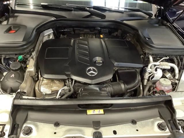 Mercedes-Benz GLC 300 4MATIC AMG Line