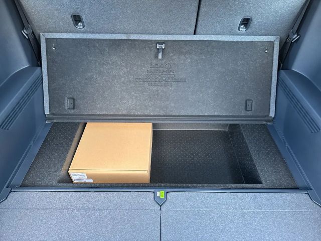 Kia PV5 Passenger Earth Plus