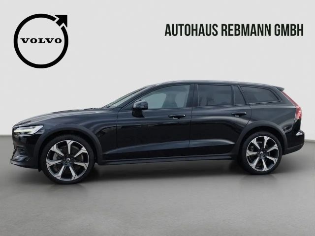 Volvo V60 Cross Country AWD Ultimate