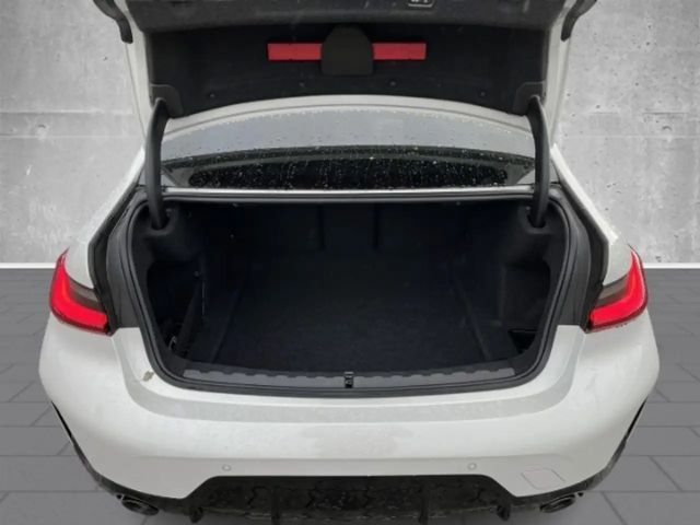 BMW 330 330i M-Sport Sedan xDrive