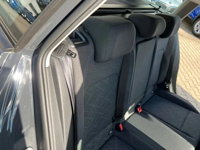 Volkswagen Golf 2.0 TDI Golf VIII Life Variant