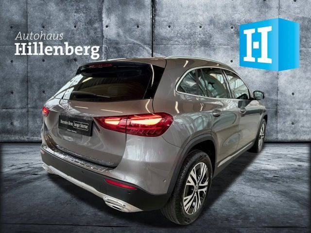 Mercedes-Benz GLA 200 Progressive