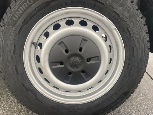 Volkswagen Transporter Lang T7