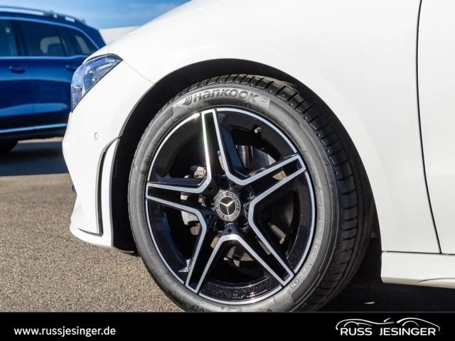 Mercedes-Benz CLA 200 AMG Line Coupé