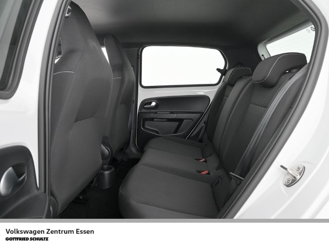 Volkswagen up! Active