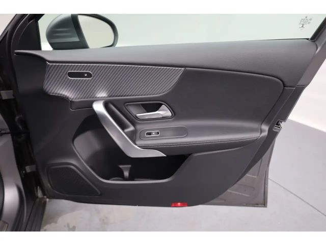 Mercedes-Benz A 200 Progressive