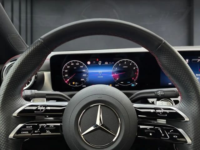 Mercedes-Benz CLA 200 AMG Line Coupé