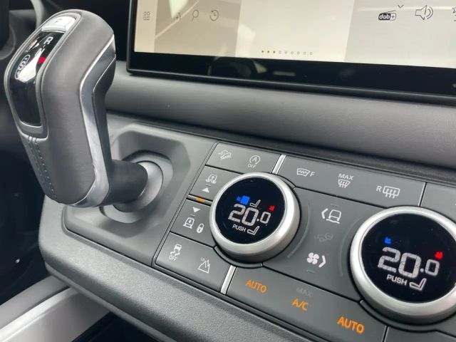 Land Rover Defender 110 D300