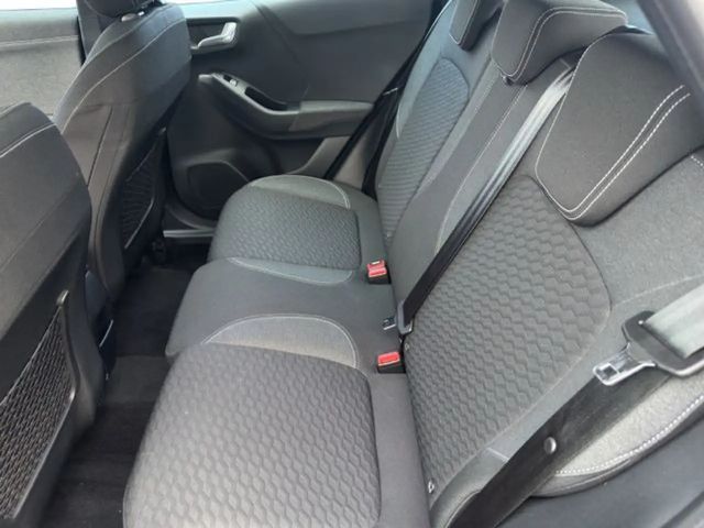 Ford Puma EcoBoost Titanium