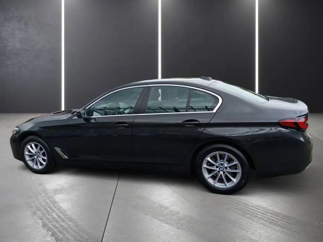 BMW 520 520d Sedan