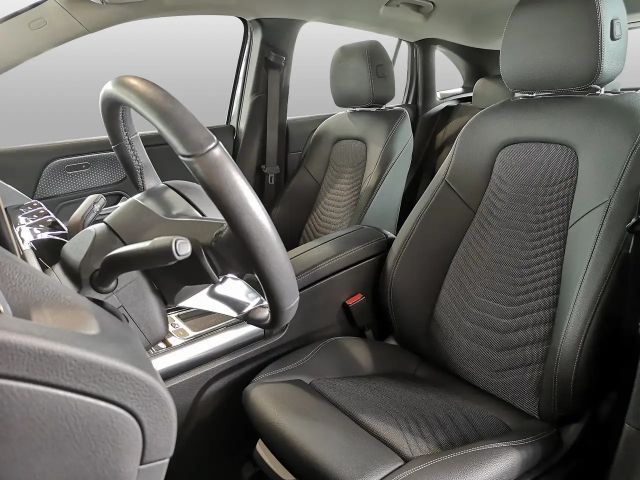 Mercedes-Benz GLA 180 Progressive