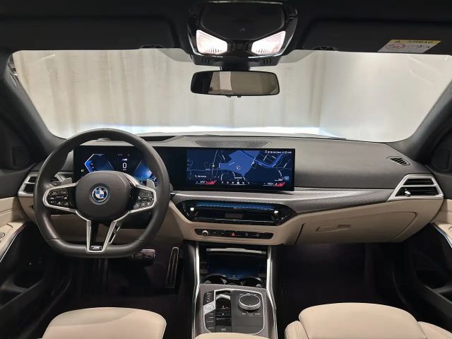 BMW 330 330e M-Sport Touring xDrive