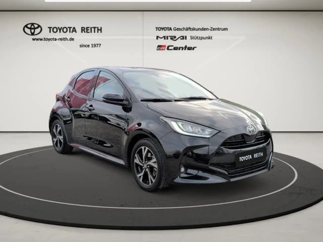 Toyota Yaris Hatchback Hybride Team D