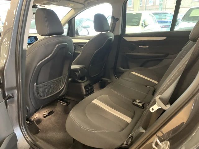 BMW 220 220d Advantage pakket