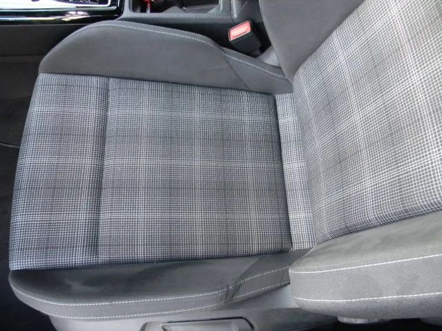 Volkswagen Golf DSG GTD Golf VIII Style