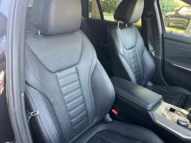 BMW 320 320i M-Sport Touring