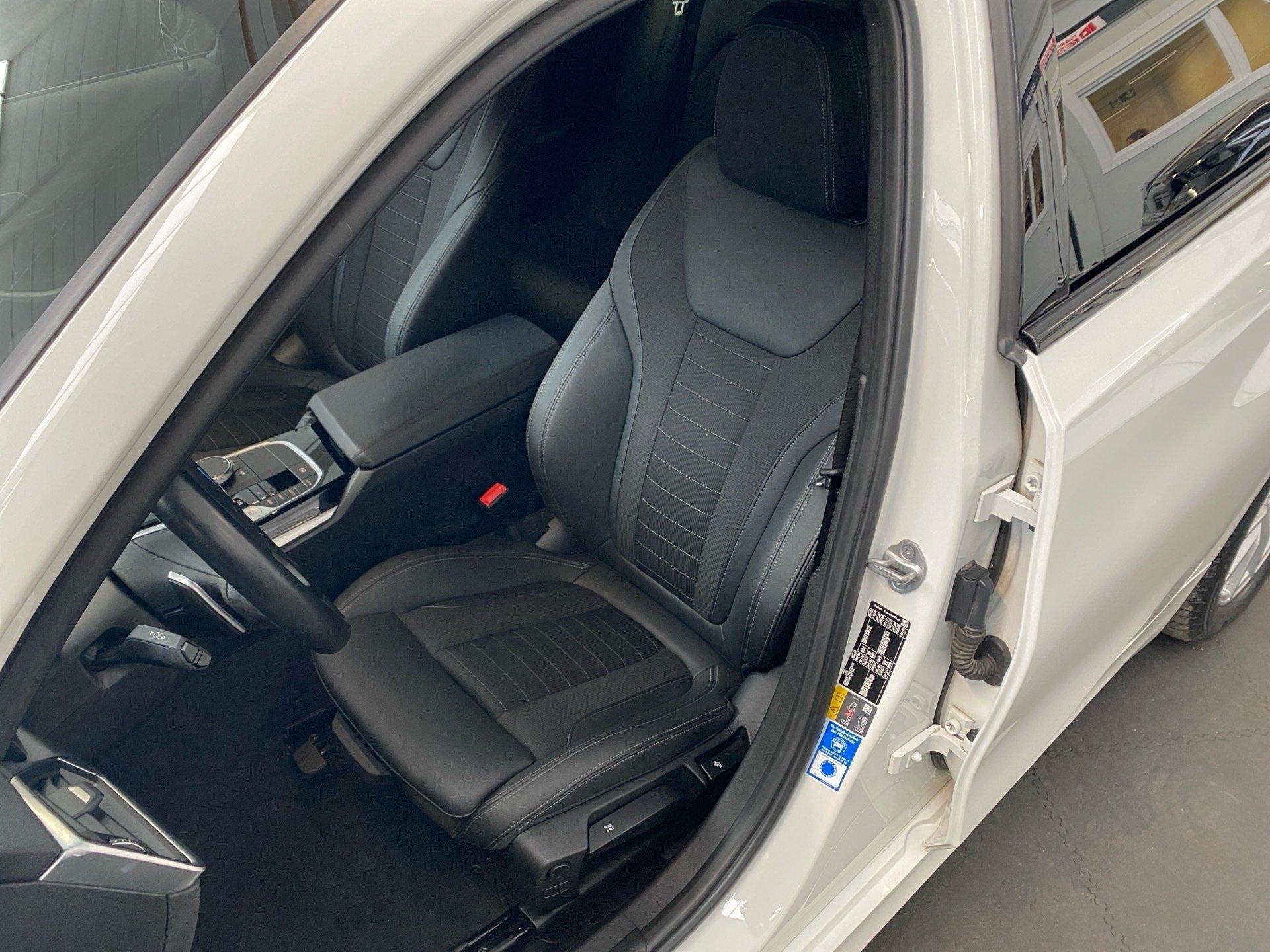 BMW 330 330e Touring