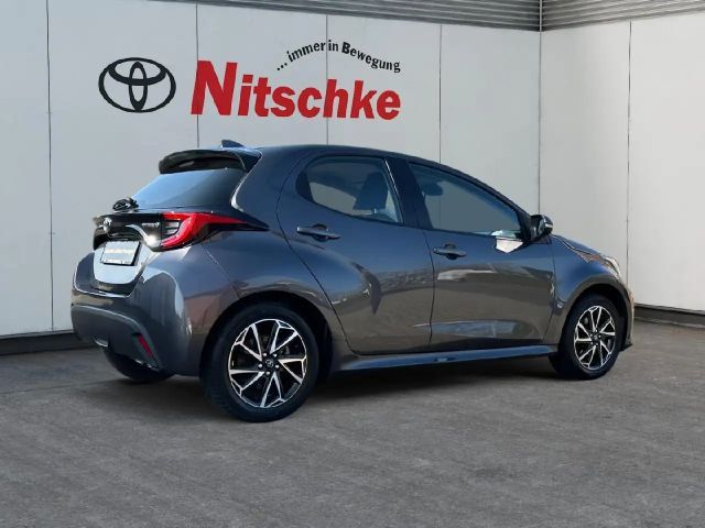 Toyota Yaris Comfort Hybride Team D