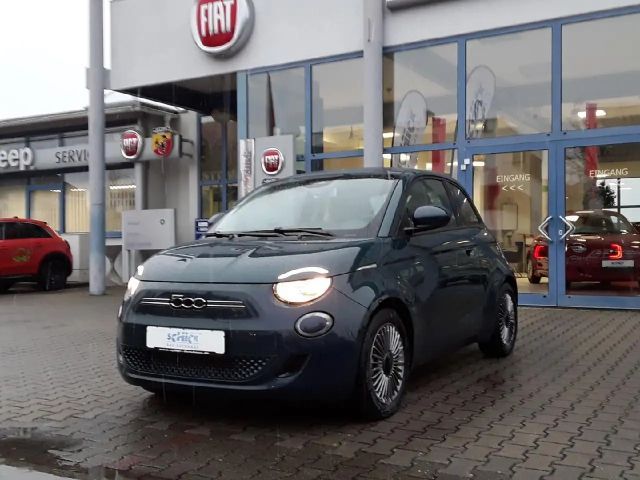 Fiat 500e 42 kWh Icon