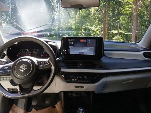 Suzuki Swift AllGrip DualJet Hybrid Shine