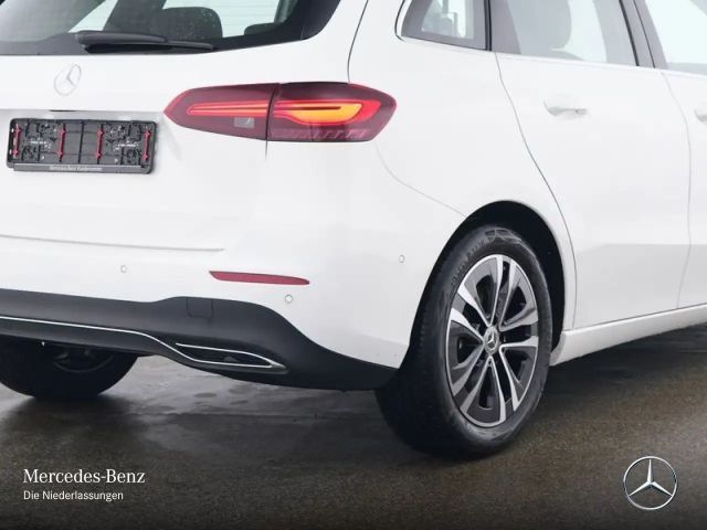 Mercedes-Benz B 200 Progressive Sedan