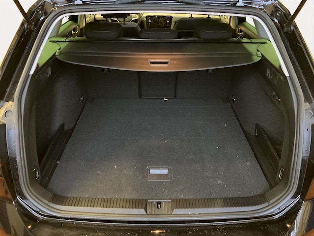 Volkswagen Passat 1.5 TSI Business Variant