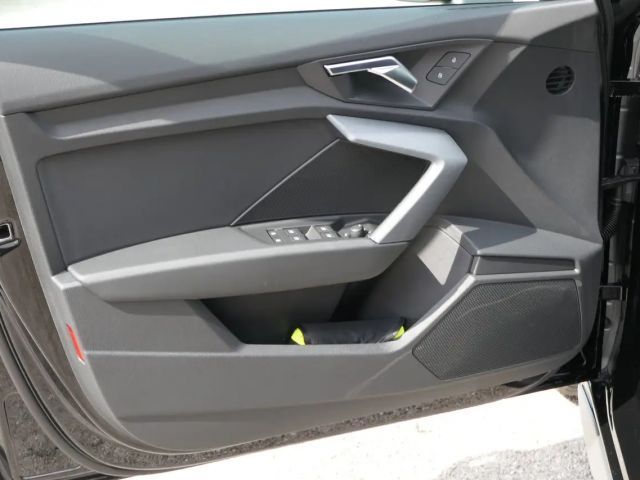 Audi A3 30 TFSI Sedan