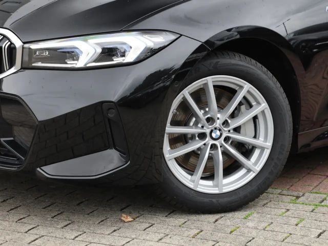 BMW 330 330i M-Sport Touring xDrive