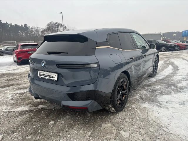 BMW iX xDrive50