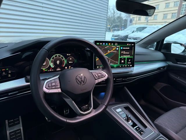 Volkswagen Golf 1.5 eTSI DSG Golf VIII