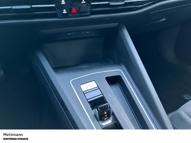 Volkswagen Golf DSG Life Variant e-Golf