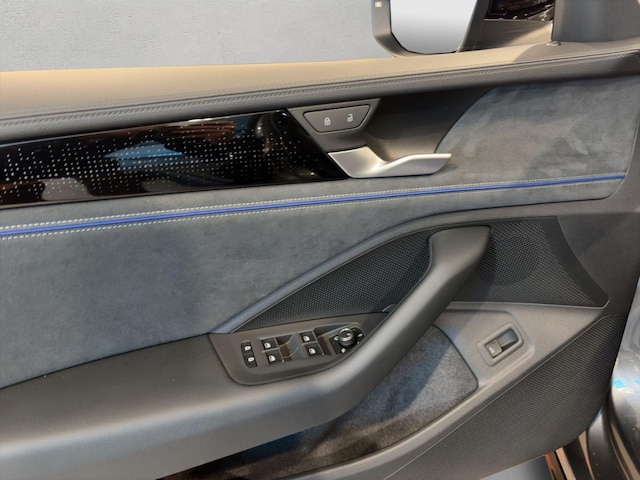 Volkswagen Passat 4Motion DSG R-Line