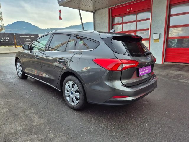 Ford Focus Cool & Connect