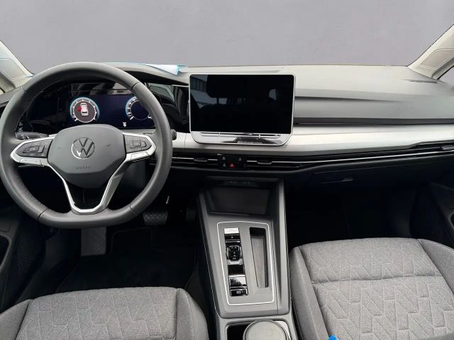 Volkswagen Golf 1.5 eTSI DSG Life Variant