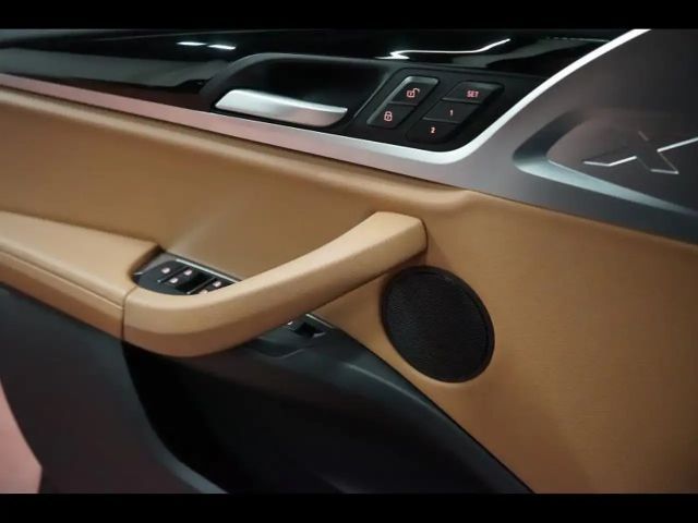 BMW X3 FACELIFT - LEDER - AUTOMAAT -