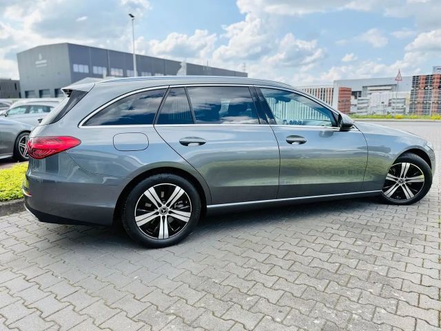 Mercedes-Benz C 220 AVANTGARDE C 220 d Estate