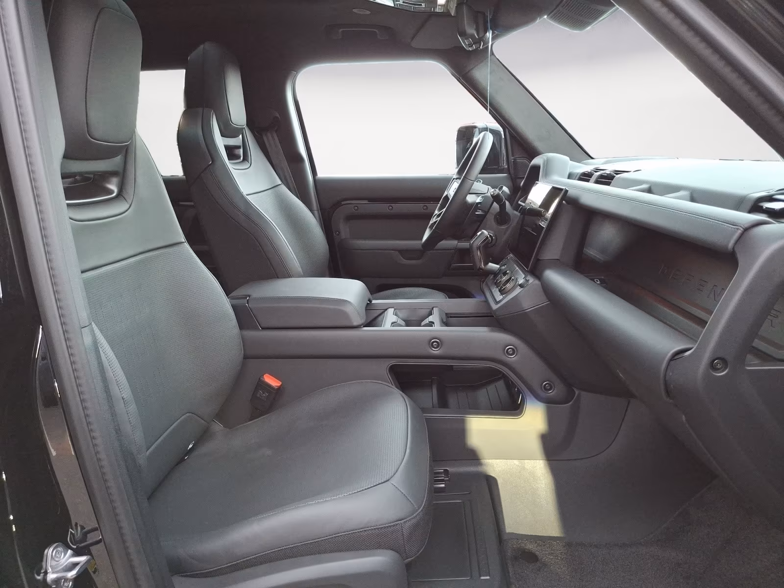 Land Rover Defender 110