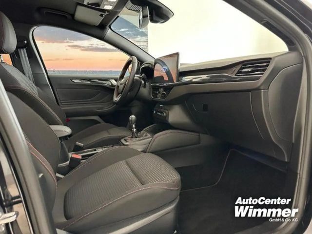 Ford Focus EcoBoost ST Line