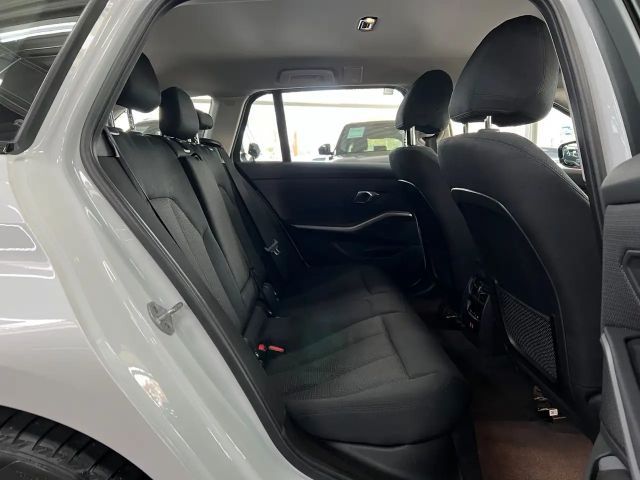 BMW 318 318d Touring